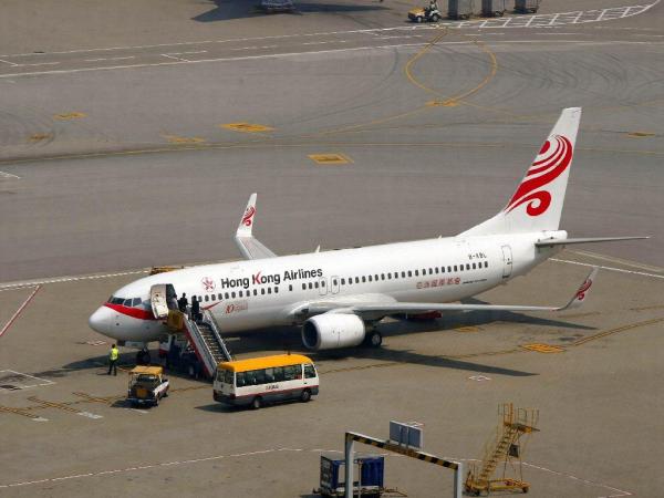 香港航空於周五凌晨推出兩週年優惠。 超筍,128 日本來回機票 周五凌晨搶閘購票